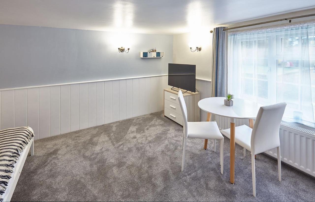 Host & Stay - Princess Place Studio Whitby Dış mekan fotoğraf