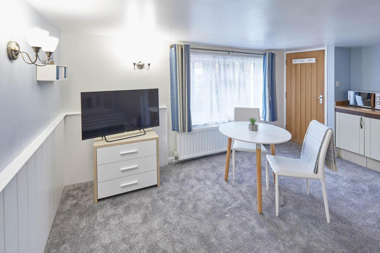 Host & Stay - Princess Place Studio Whitby Dış mekan fotoğraf